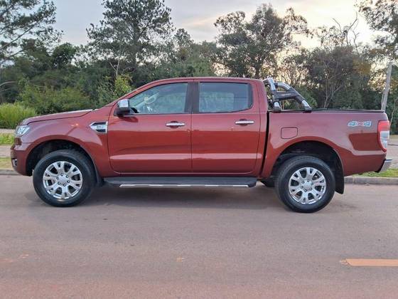 FORD RANGER 3.2 LIMITED 4X4 CD 20V DIESEL 4P AUTOMÁTICO
